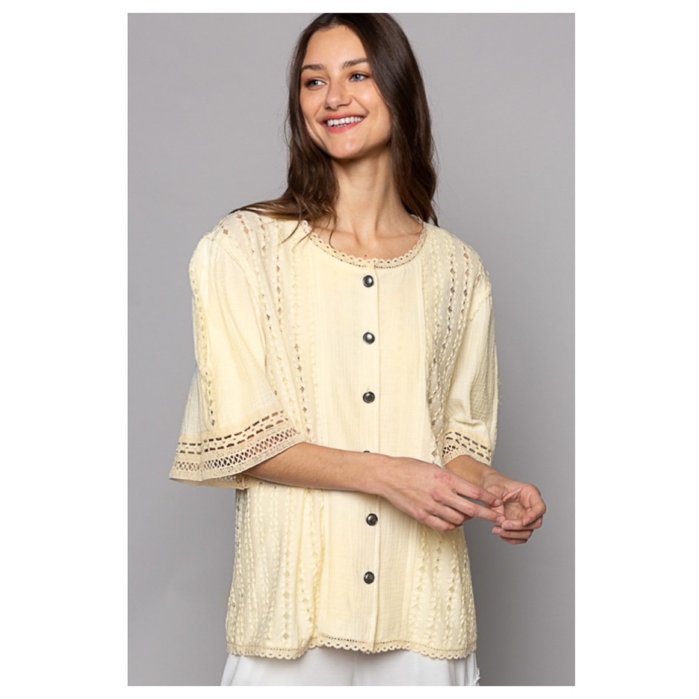 CLEARANCE NOW $25 63❤️Pretty POL Lace and Gauze oversized top - Picture 3 of 5